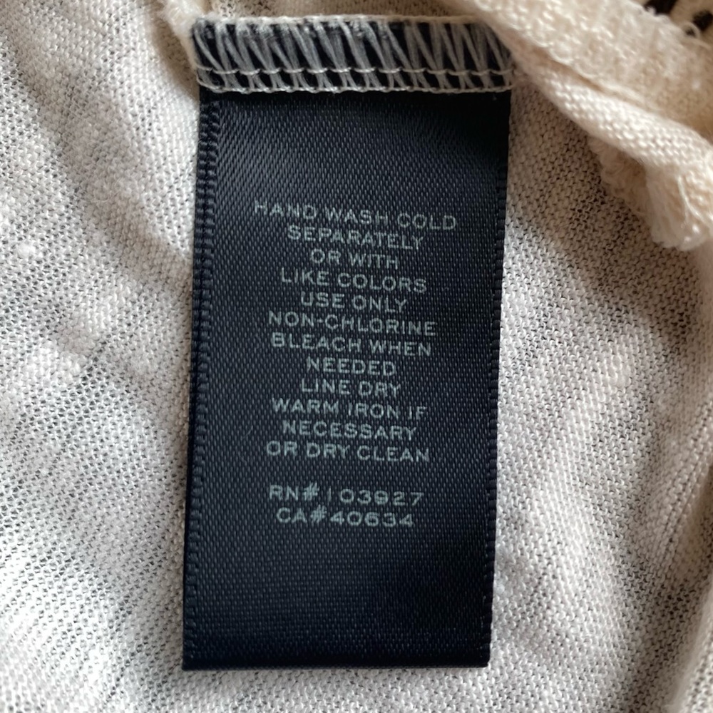 Marc Jacobs Linen Geometric Top - Picture 7 of 9